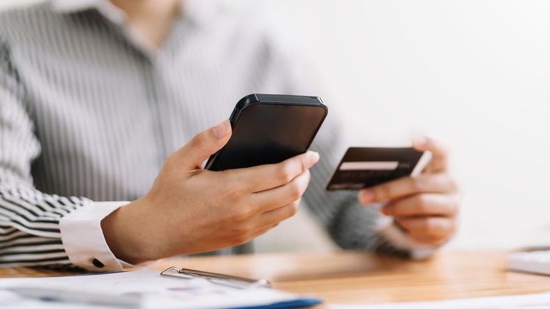 Como fazer empréstimo com cartão de crédito?
